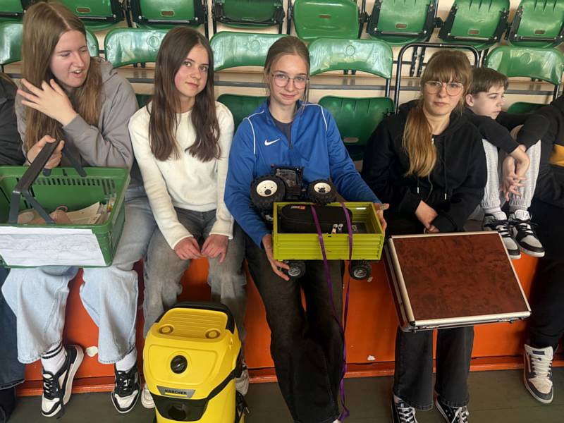  DZIEŃ BEZ PLECAKA W NASZEJ SZKOLE